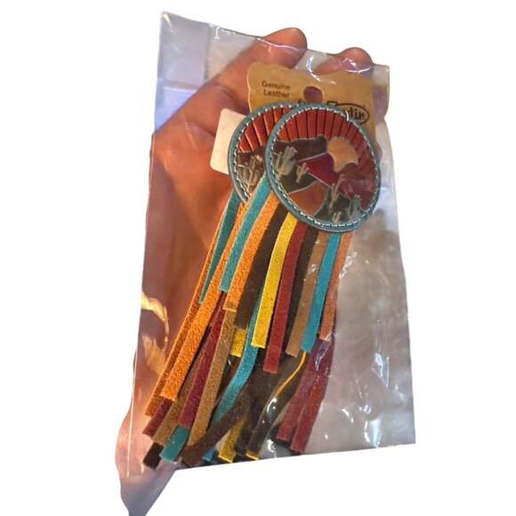 Justin Western Leather Fringe Earrings NWT $39 Retail - Picture 2 of 4